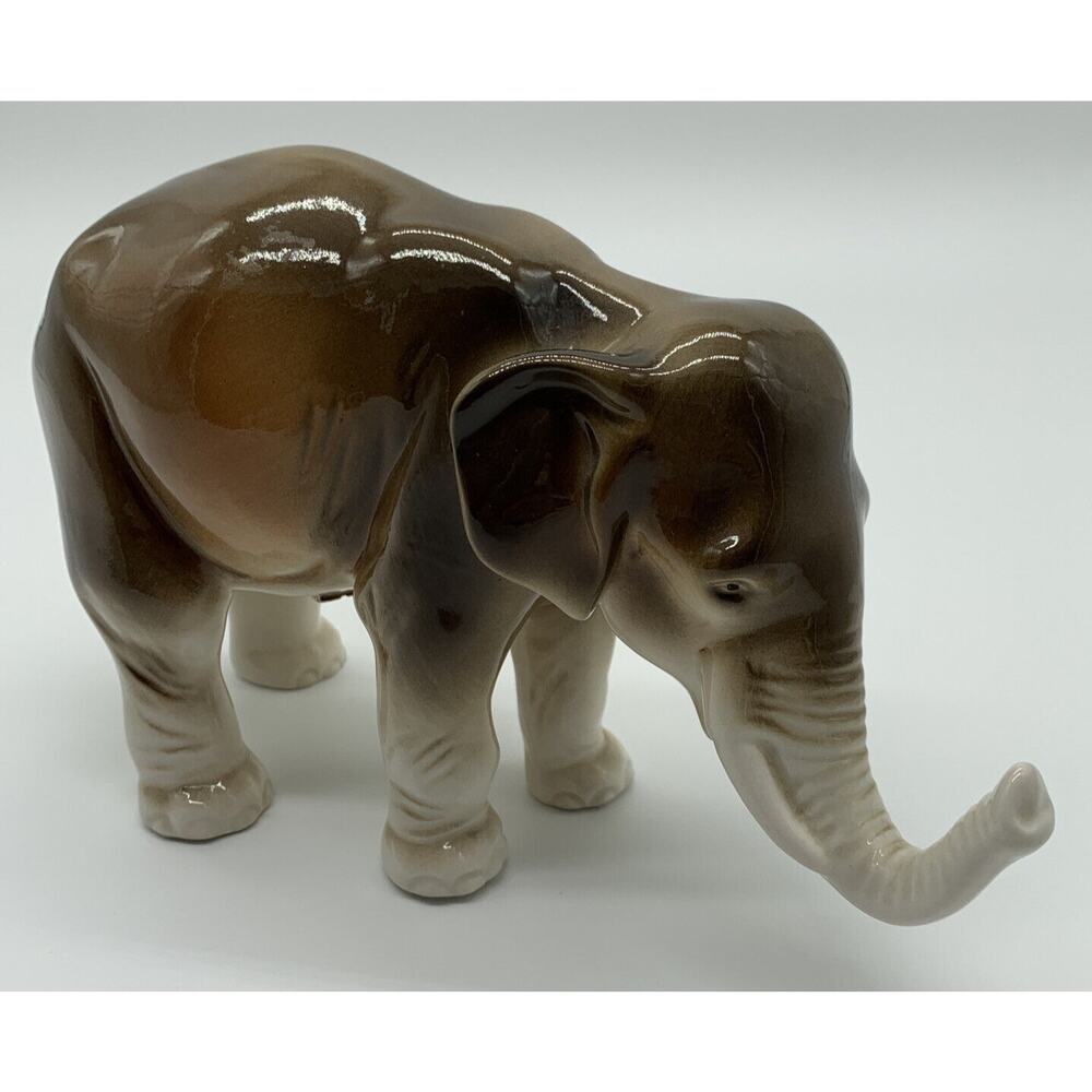 Royal Dux Elephant Figurine Czechoslovakia 5” Tall Elephant